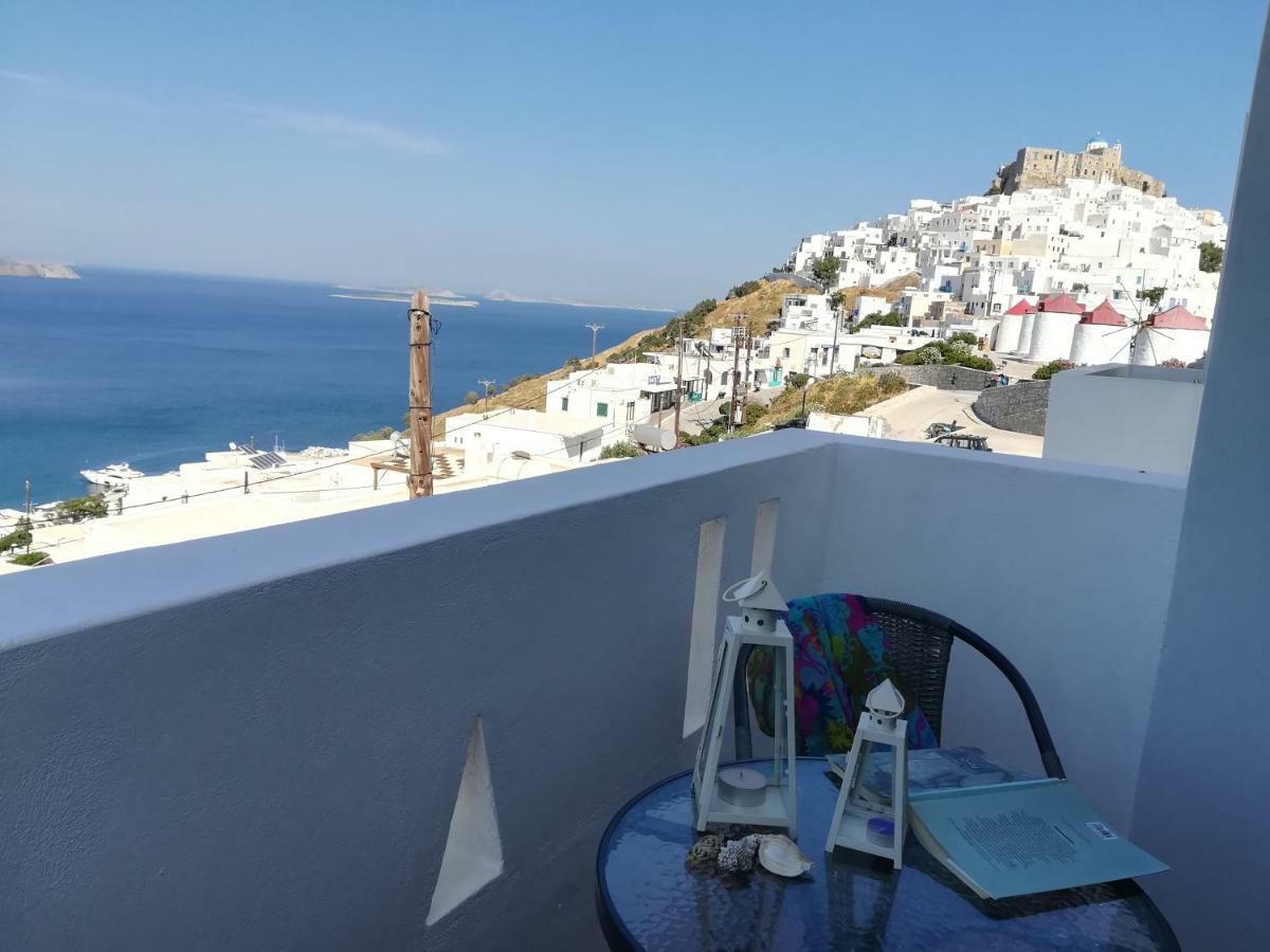 Апартаменти Θέαστρον - Theastron House With Great View In Chora Pera Gyalos Екстер'єр фото